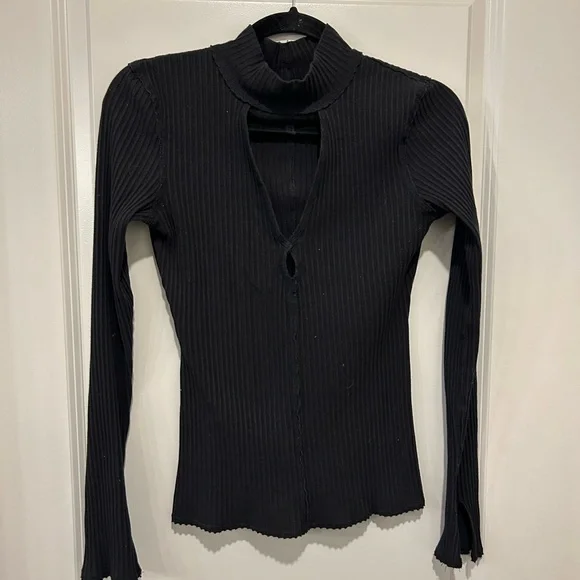 Free People Intimates Keyhole Mockneck long sleeve - Picture 2 of 6